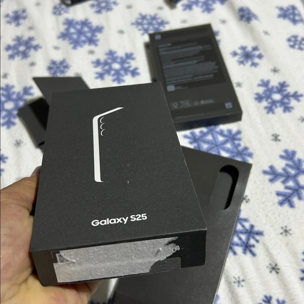 Galaxy S25 Smartphone Box empty only box